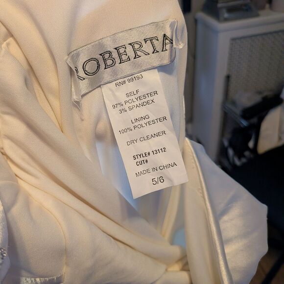 NWT Roberta White Gown Slinky Prom Dress Maxi Formal Bejeweled Size 5/6 - Picture 11 of 16